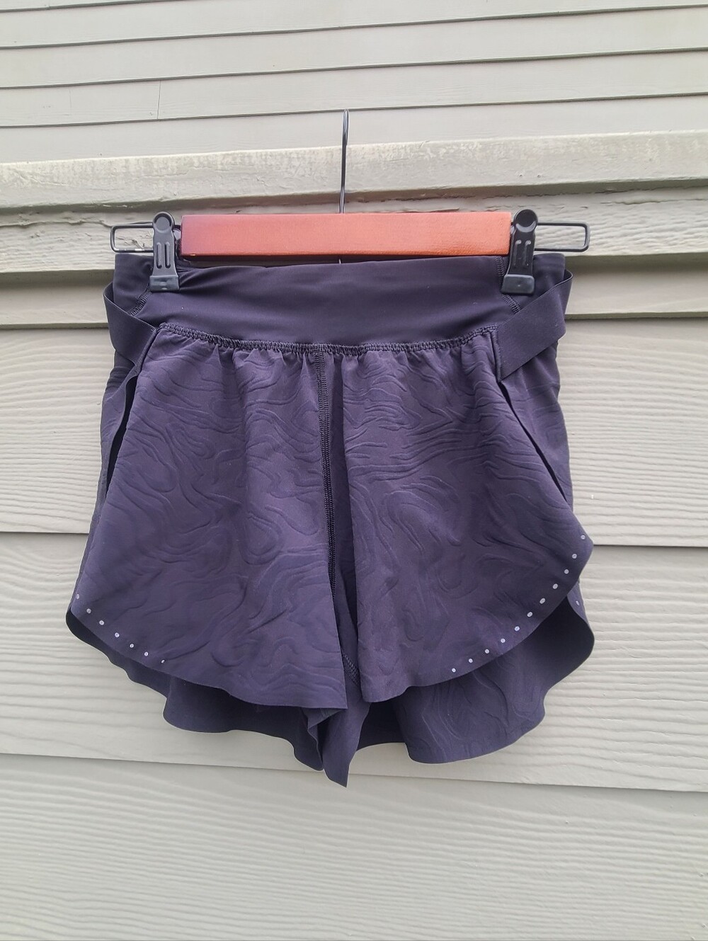 Lululeon Women's Black  Athletic Shorts Size 2 Good Condition